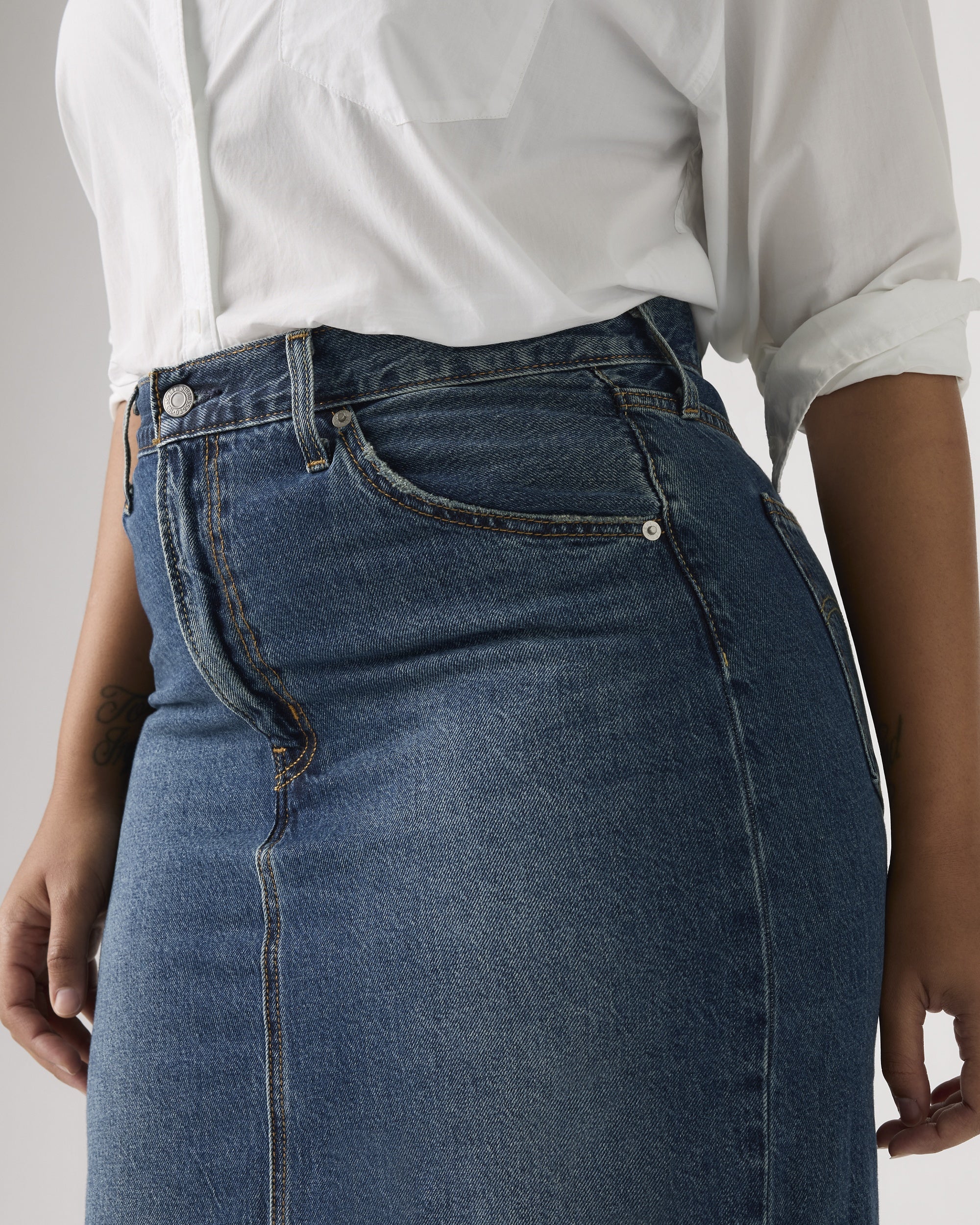 High Rise Back Slit Skirt